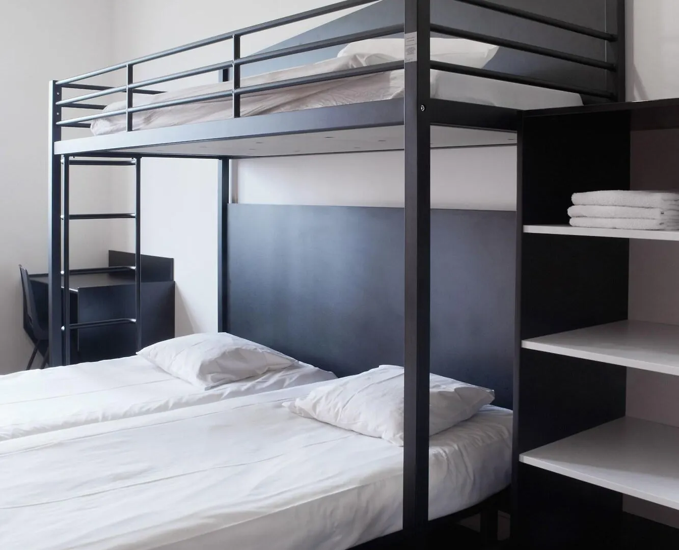 Internationale De Hostel Paris